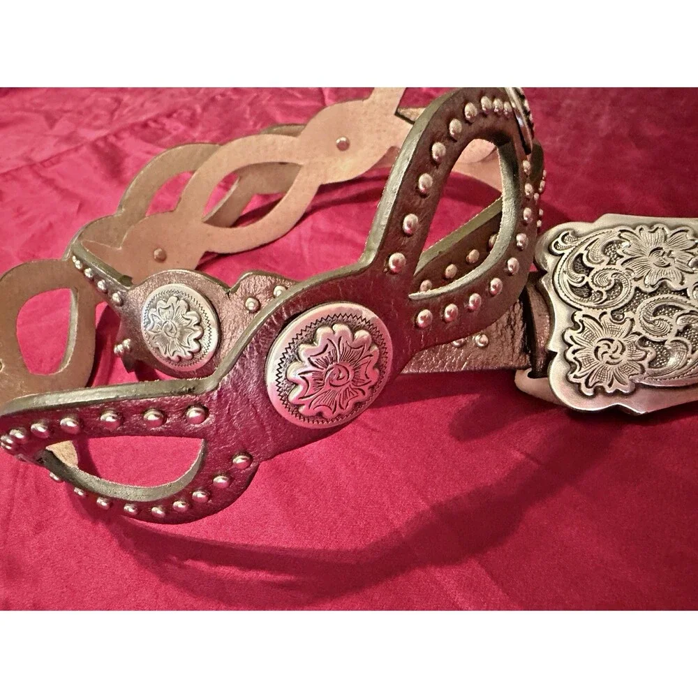 BELTWORKS Western Genuine Leather Brown Belt Silver Studded Scalloped Buckle 40